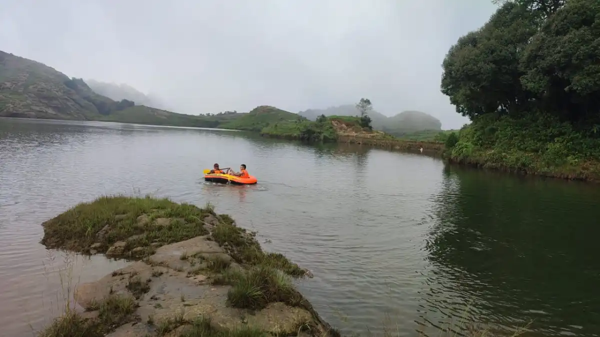 Relax in a Natural Infinity Pool